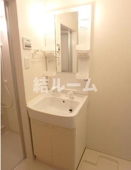 豊島区高松３丁目のアパートの洗面所