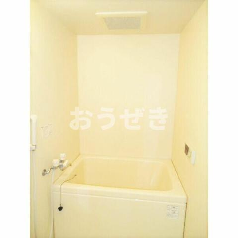 藤月マンションの浴室