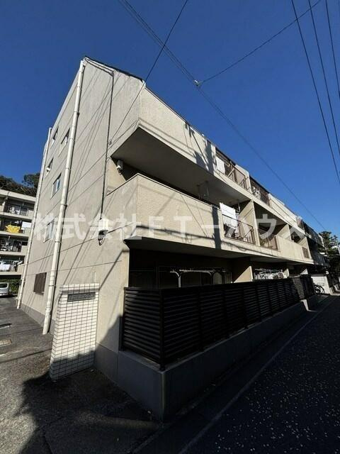 真間パレスマンションの外観