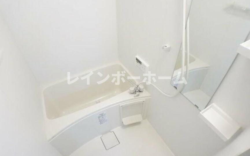 プラート柏　仲介手数料（賃料の1.10ヵ月）の50％OFF対象物件！の浴室