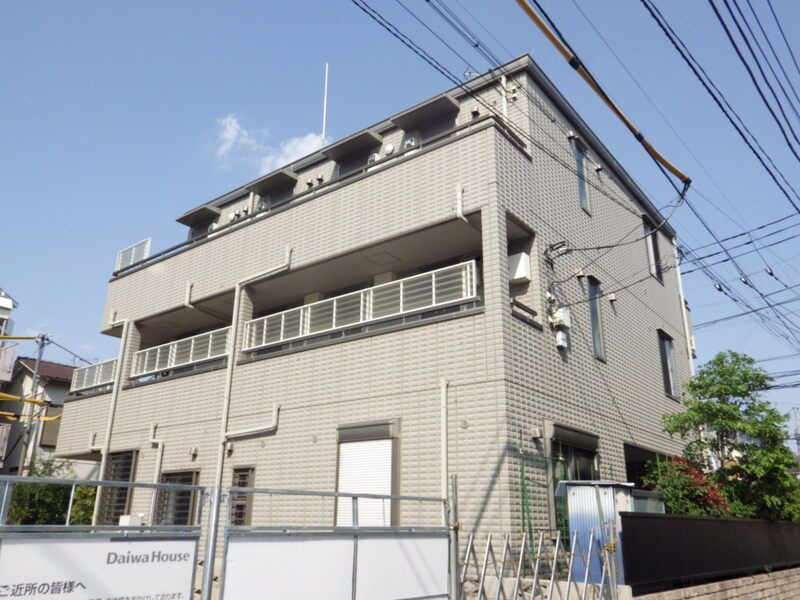 シャトー新桜台の外観