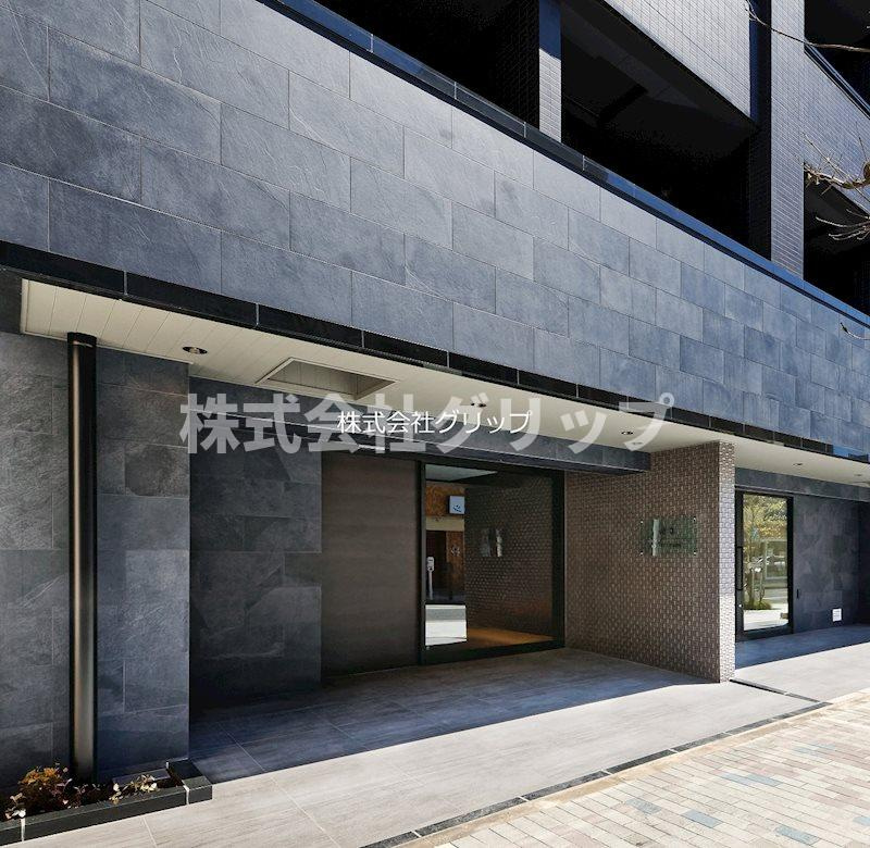 Le'a横濱天王町参番館のエントランス