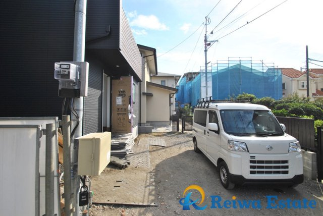 新築戸建　茅ヶ崎市共恵1丁目の前面道路含む現地写真
