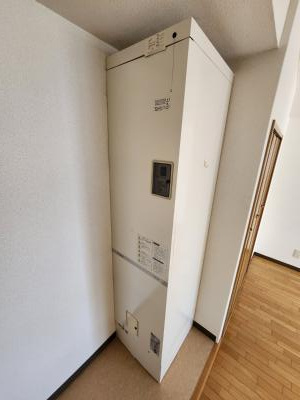 コーポグランブルーの設備|電気温水器