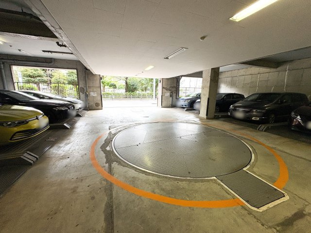 フラッツ上野入谷南公園の駐車場|フラッツ上野入谷南公園：敷地内に駐車場もございます！