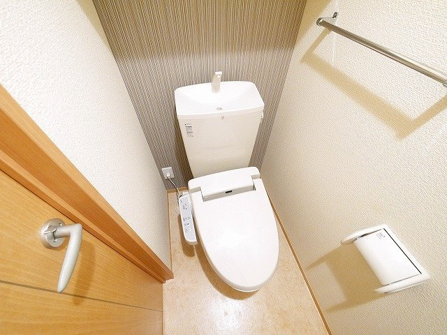 グランディール（青野町）のトイレ|落ち着いたトイレです
