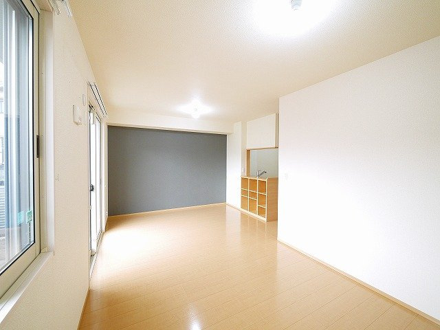 グランディール（青野町）の居間・リビング|居間です