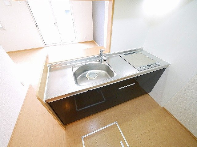 グランディール（青野町）のキッチン|コンパクトなキッチンで掃除もラクラク