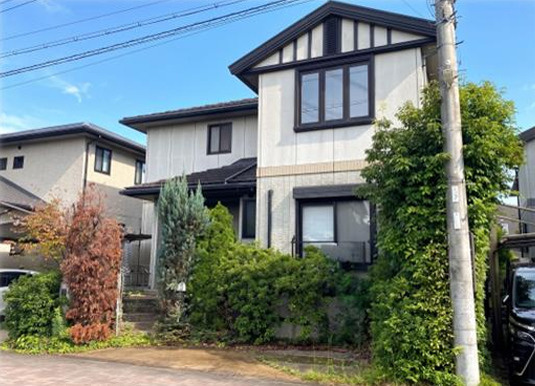 北山1丁目　中古一戸建ての外観|新しい生活にいかがでしょうか？外観はお住まいの顔になります。こだわりたいポイントですね。外壁塗装や屋根塗装のご相談も承っております。
■現地内覧・資金計画相談・住宅ローン相談もお問合せ受付中■