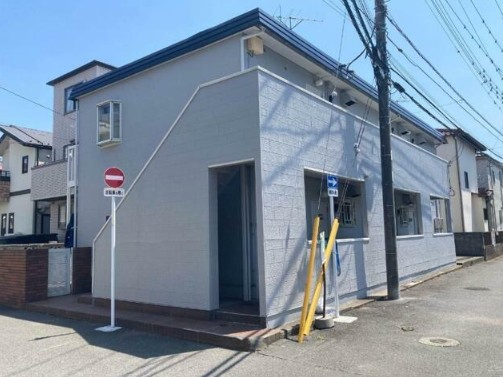 市川市大和田３丁目のアパートのエントランス