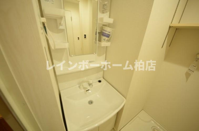 特典：仲介手数料が不要です‼の洗面所