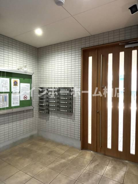 特典：仲介手数料が不要です‼のエントランス