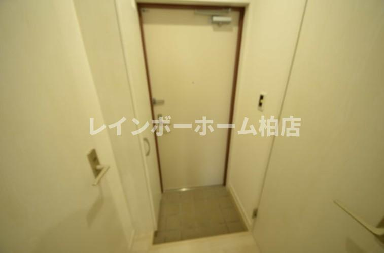 特典：仲介手数料が不要です‼の玄関