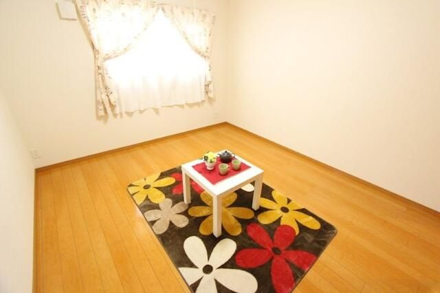 ノーブル　スクエアⅢの寝室