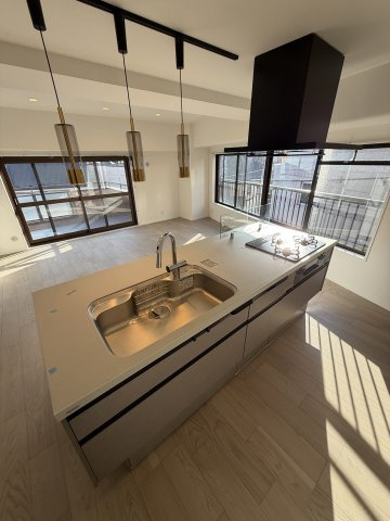 中野区中央５丁目の中古マンションのキッチン