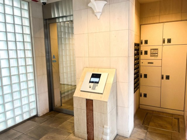 ヴェルビュ経堂のエントランス|ヴェルビュ経堂：オートロック付きマンションです！