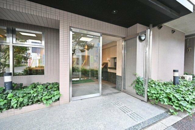 シーアイマンション池袋西のエントランス