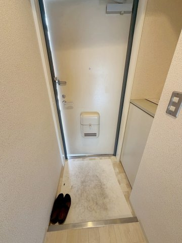 アミスター宝塚の玄関