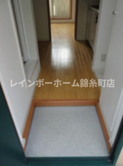 T＆Y西新井の玄関