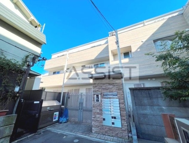 渋谷区本町ＹＫテラスハウスのエントランス