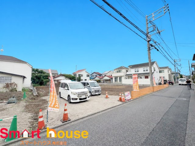大和市南林間7丁目　建築条件無し売地3区画の前面道路含む現地写真