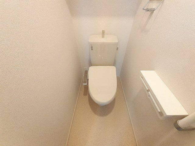 スカーレットのトイレ|コンパクトで使いやすいトイレです