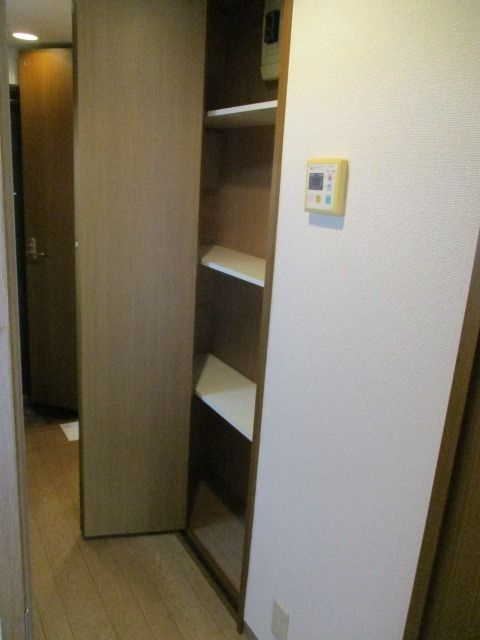 シャンブル・Ｋの玄関