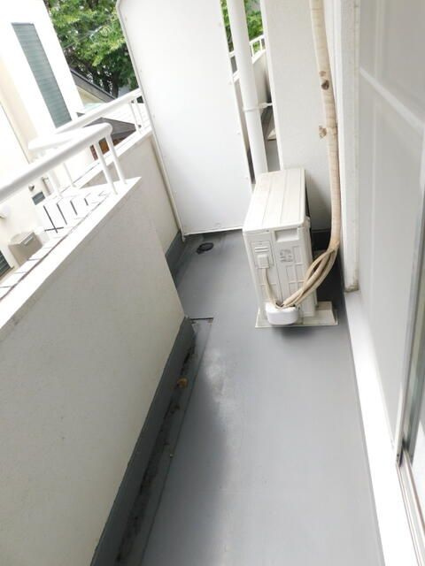 コンチネンタルハイツ御殿山のバルコニー