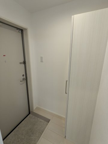 ハーモニーテラス佐古前町の玄関