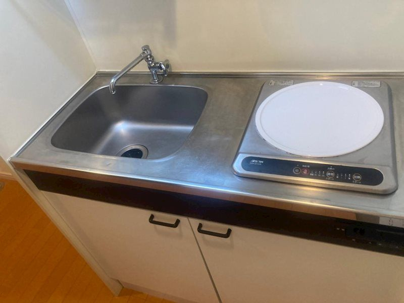 APARTMENT αのキッチン