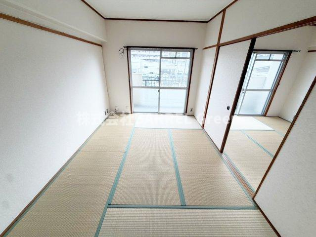 ハイツ東興の和室