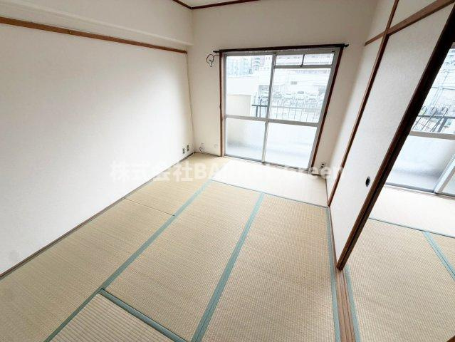 ハイツ東興の和室