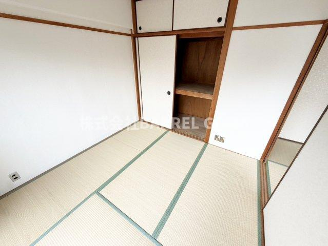 ハイツ東興の和室