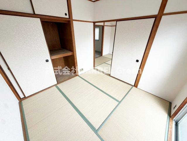 ハイツ東興の和室