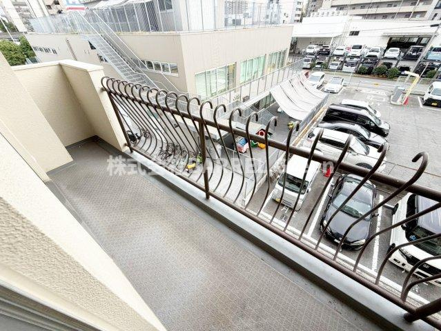 ハイツ東興のバルコニー