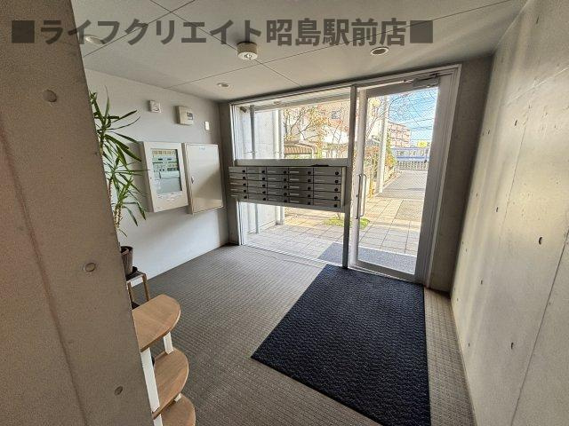 ラフェリオ武蔵砂川のロビー
