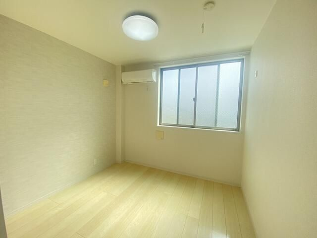 ＲＩＢ　ＧＡＲＤＥＮの居間・リビング