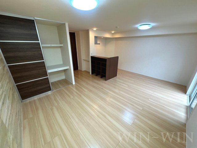 イーグル花田の居間・リビング|イメージ（同建物内別部屋の写真です）