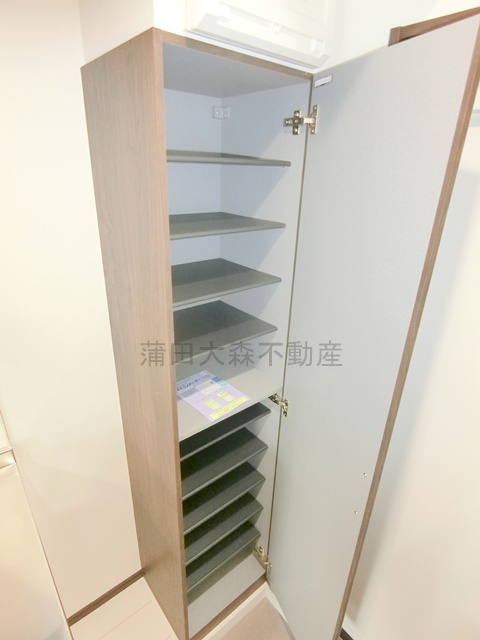 キバナガーデンの設備|玄関収納　シューズBOX