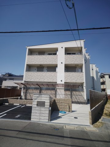 クリエオーレ雁屋西町の外観