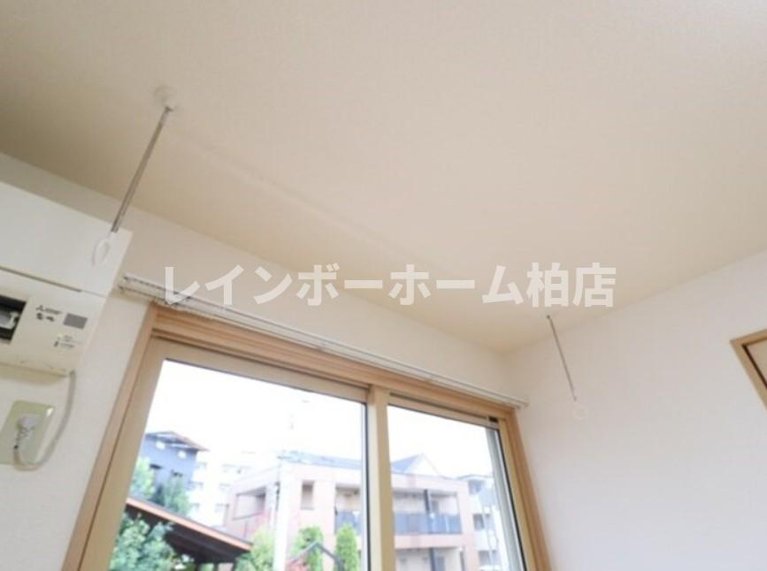 仲介手数料（賃料の1.10ヵ月）の50％OFF対象物件！の設備|室内物干しです