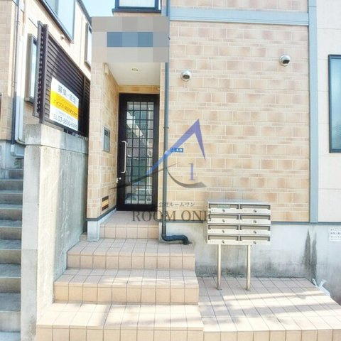 アーバンプレイス東新宿Ⅱ・Ｃのエントランス|エントランスです。