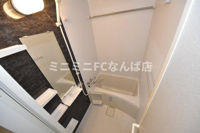 セレニテ谷町四丁目アリエの浴室