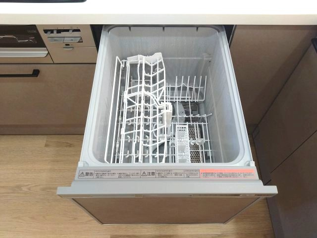 緑区平子が丘　売戸建のその他|手洗いよりもきれいに洗えて節水にもつながる食器洗浄乾燥機！