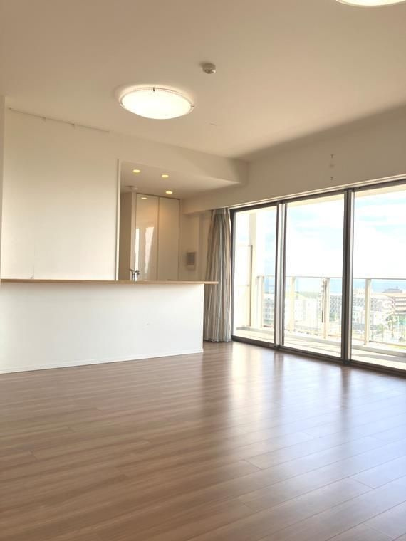 【居間・リビング】