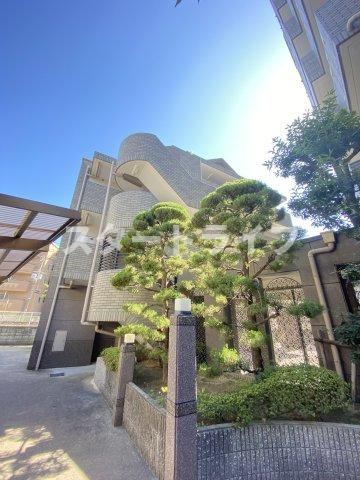 大阪市東淀川区上新庄１丁目の賃貸マンションの外観