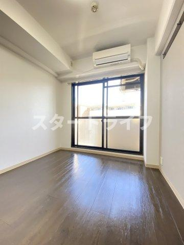 大阪市東淀川区上新庄１丁目の賃貸マンションの居間・リビング