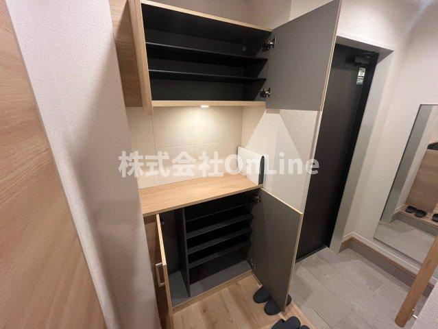 八尾市渋川町４丁目のアパートの収納