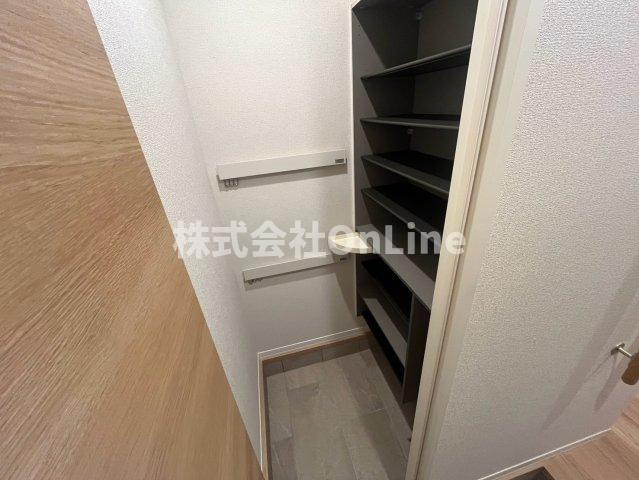 八尾市渋川町４丁目のアパートの収納