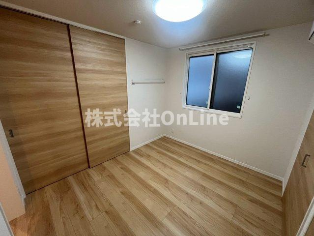 八尾市渋川町４丁目のアパートの洋室